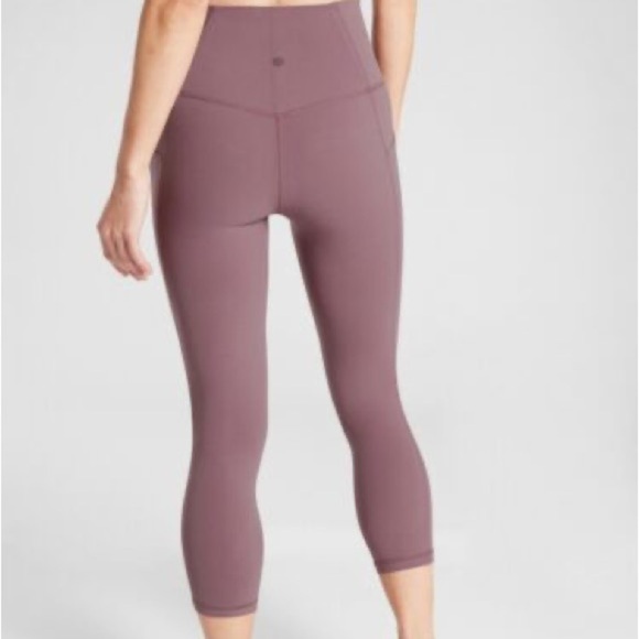 Athleta Salutation Stash Pocket II Capri Tight Leggings Volcanic Violet - Picture 2 of 14